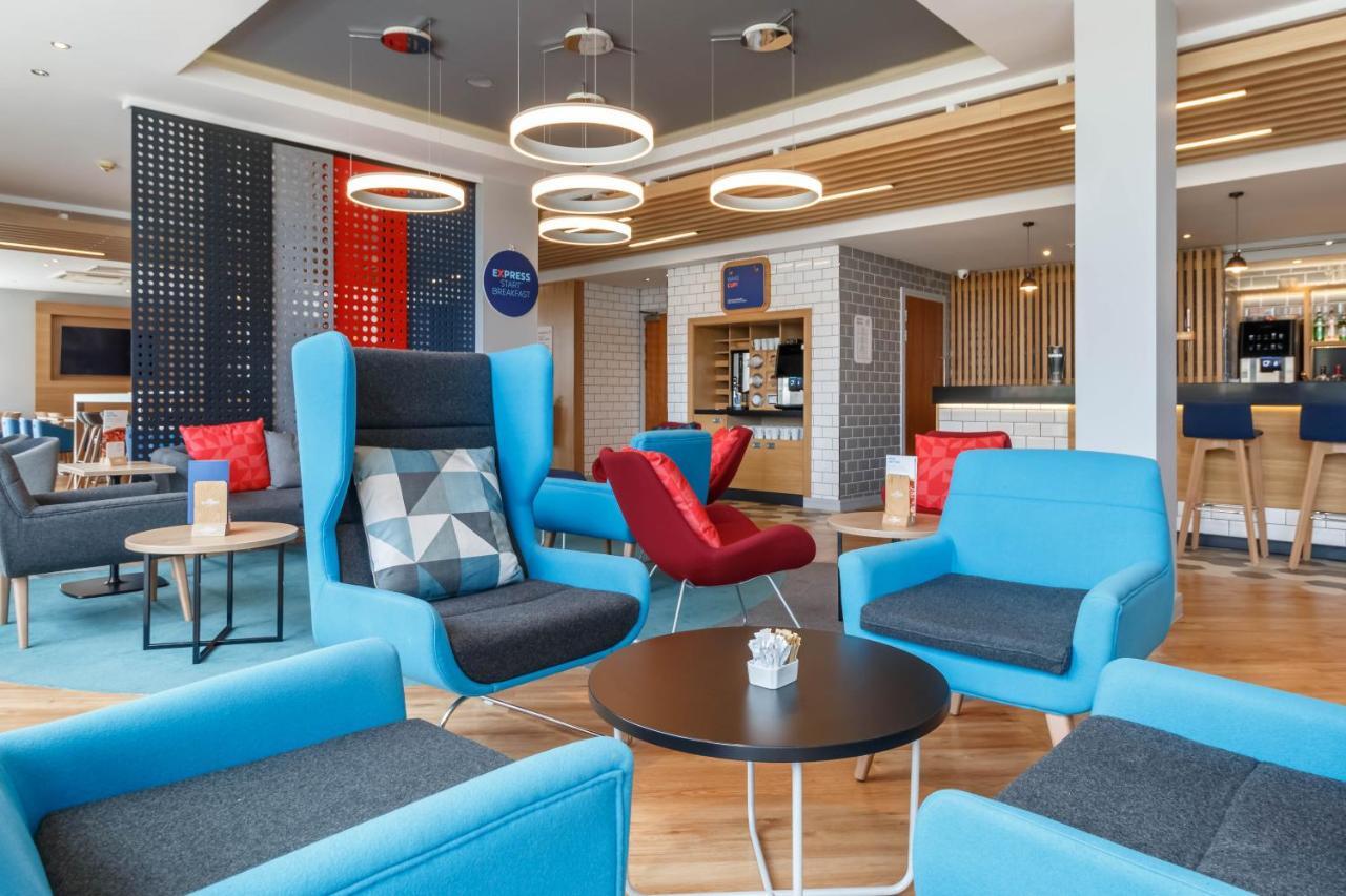 Holiday Inn Express Walsall M6, J10 By Ihg Extérieur photo