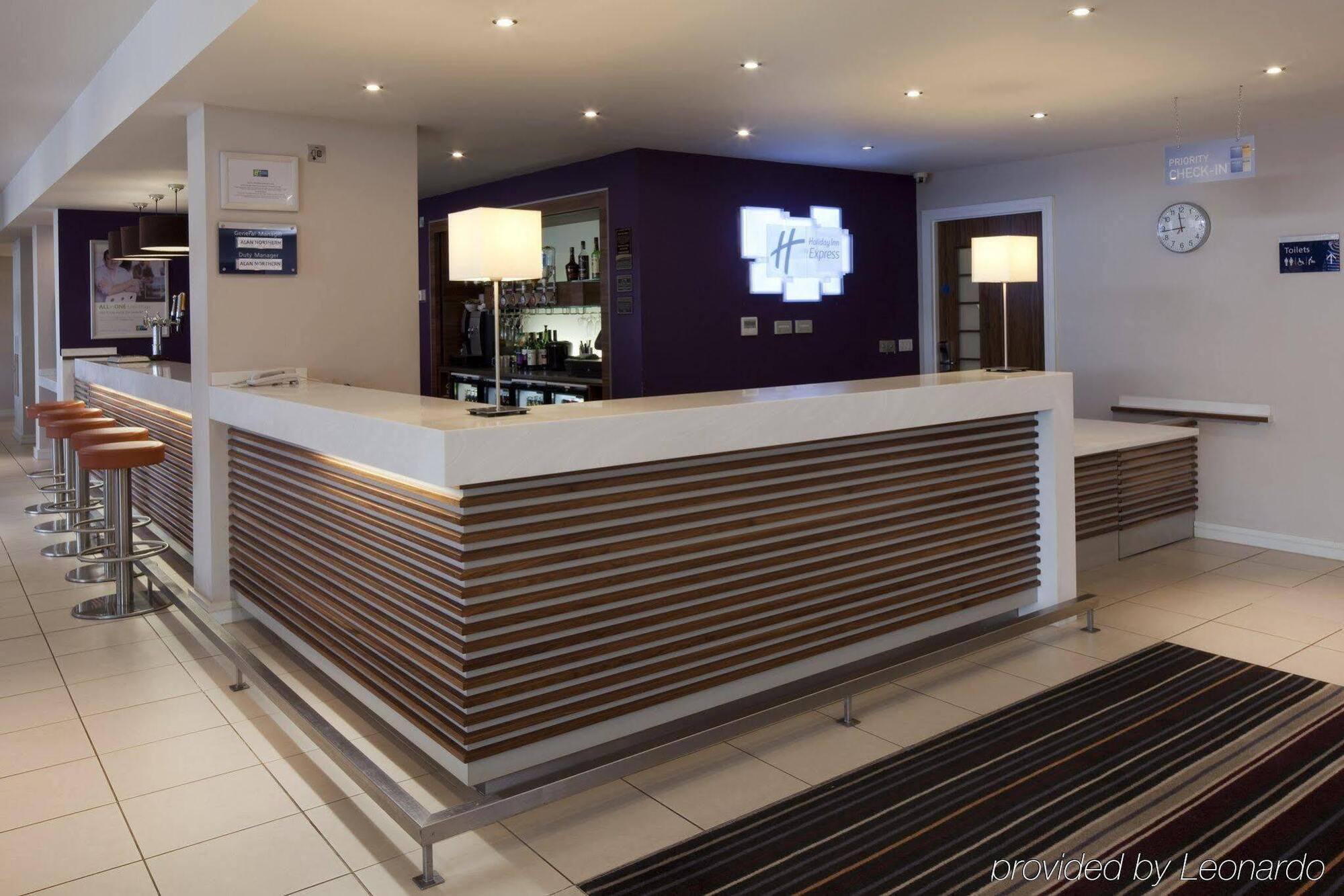 Holiday Inn Express Walsall M6, J10 By Ihg Extérieur photo